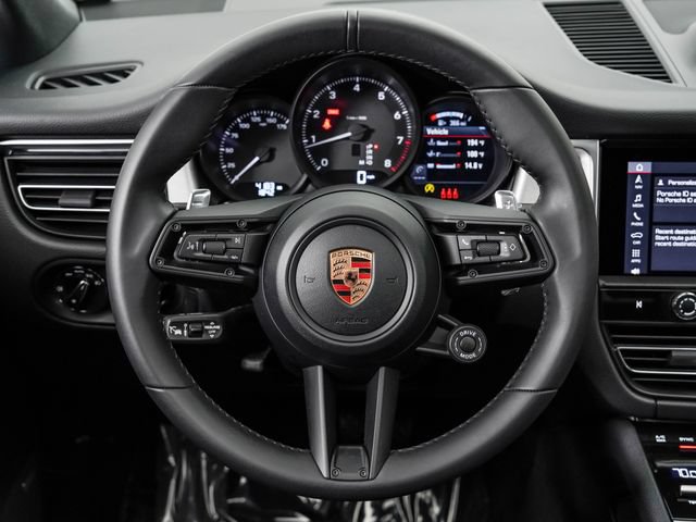Certified 2026 Porsche Macan AWD/4WD image 14