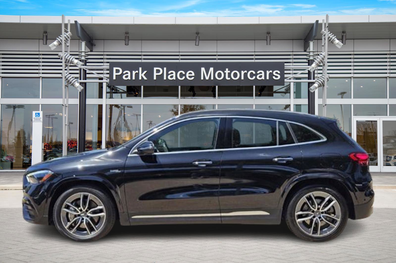 Certified 2024 Mercedes-Benz GLA 35 AMG 4MATIC image 3