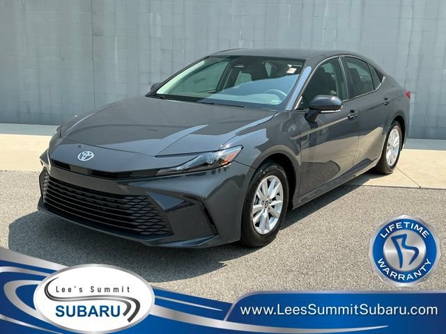Used 2025 Toyota Camry LE FWD image 1
