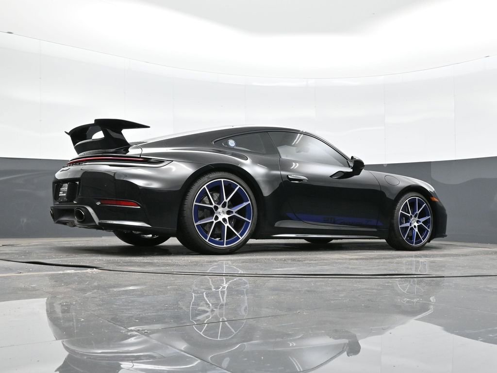 Used 2025 Porsche 911 Carrera T image 38