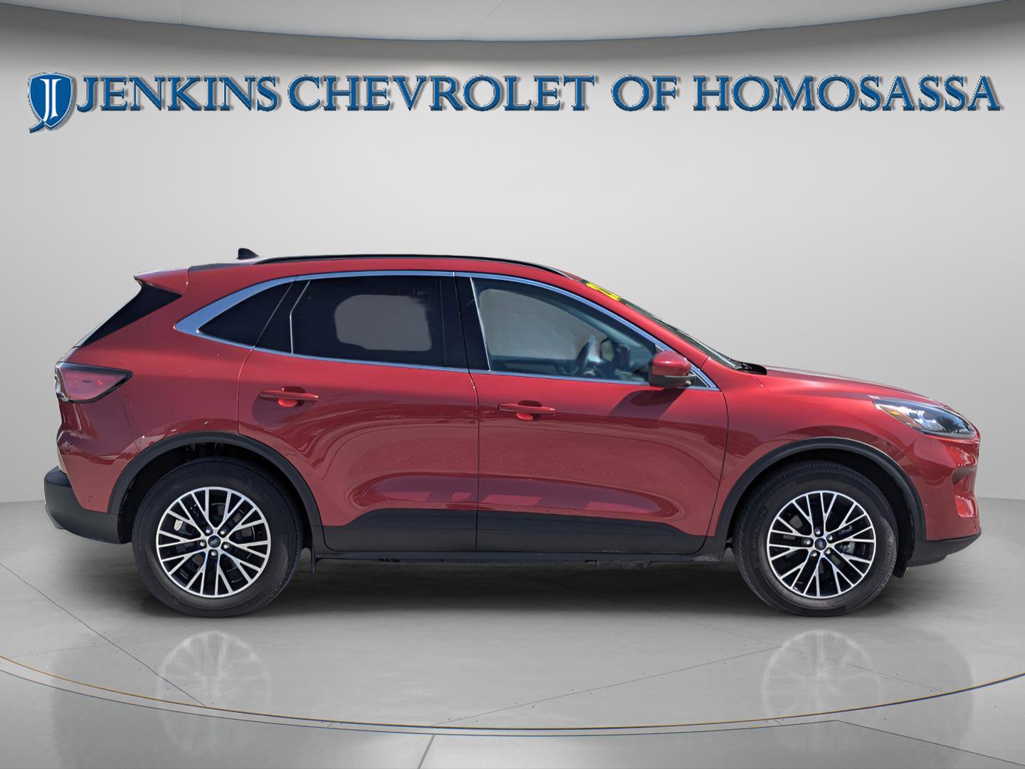 Used 2022 Ford Escape Titanium w/ Titanium Premium Package FWD image 3