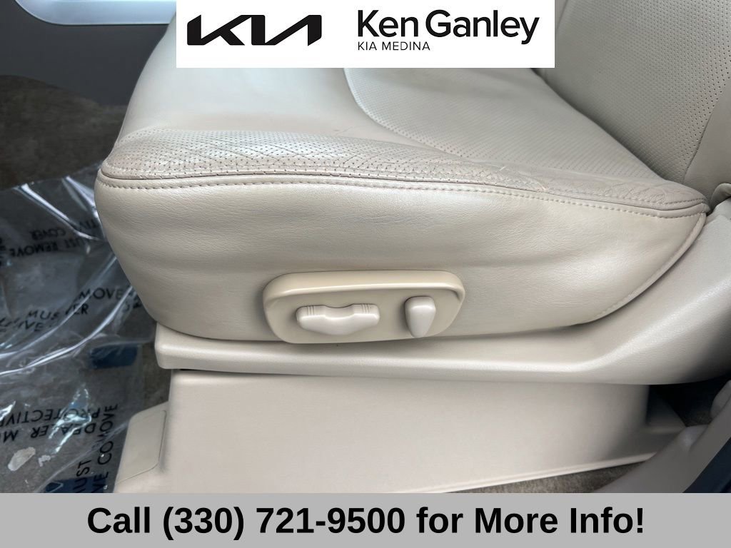 Used 2012 Nissan Pathfinder Silver image 28