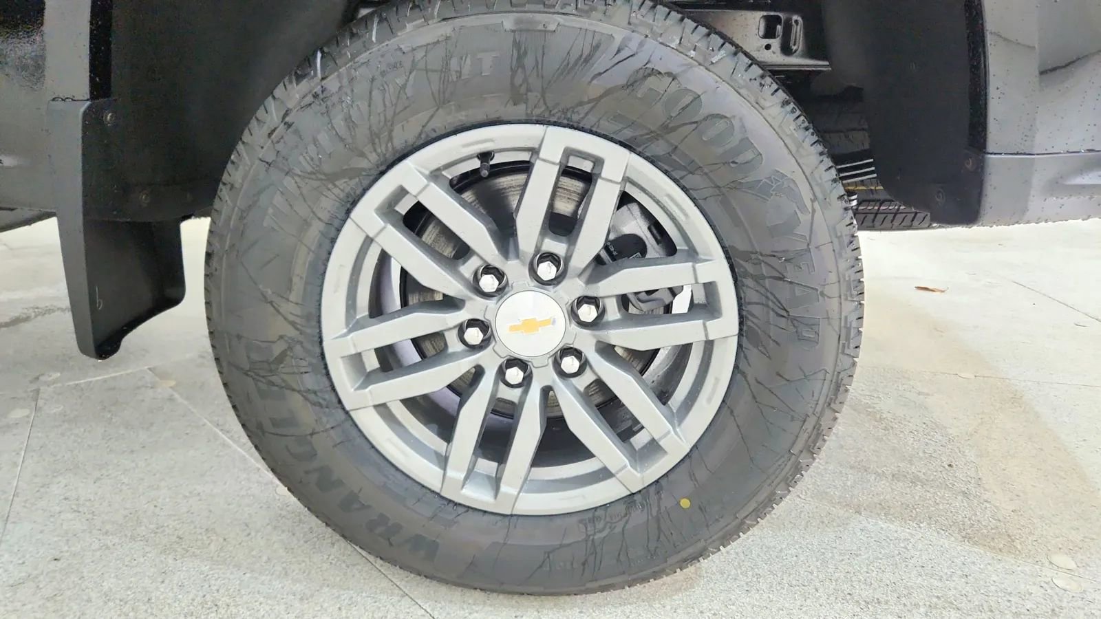 Used 2024 Chevrolet Colorado LT w/ LT Convenience Package image 25