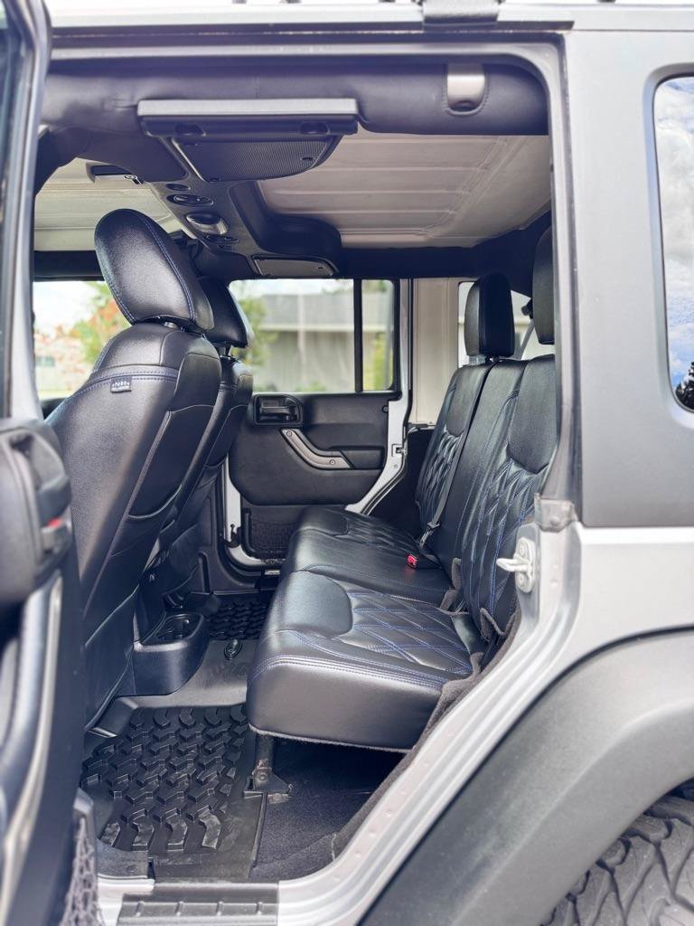 Used 2015 Jeep Wrangler Unlimited Sport w/ Quick Order Package 24S AWD/4WD image 18