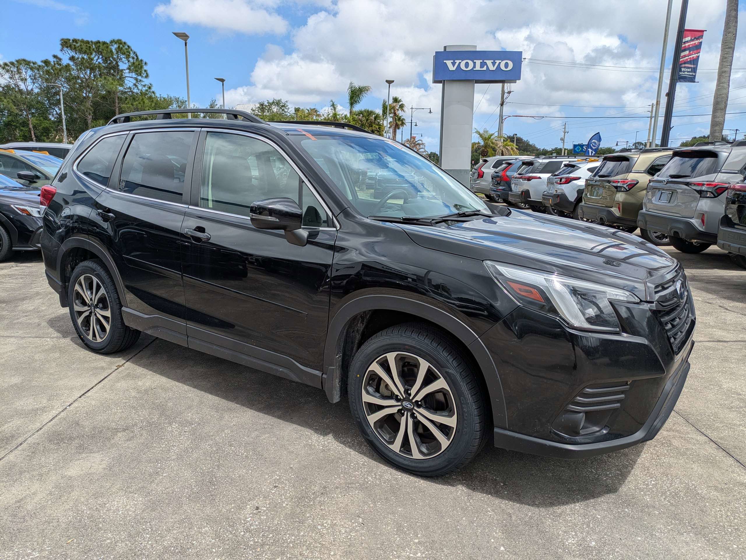 Certified 2023 Subaru Forester Limited AWD/4WD image 2