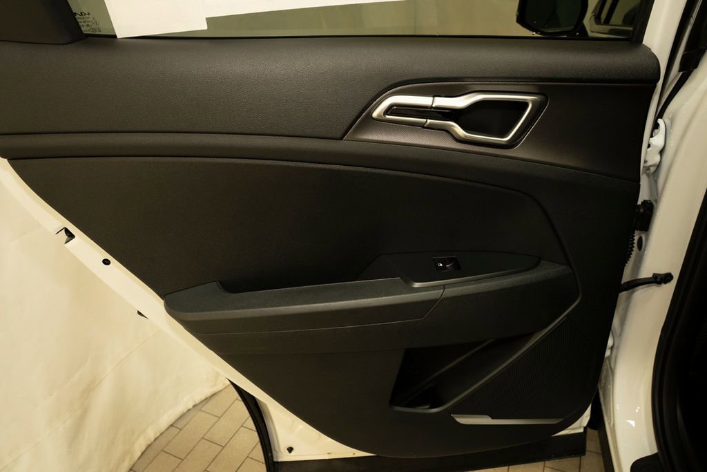 New 2026 Kia Sportage LX AWD/4WD image 10