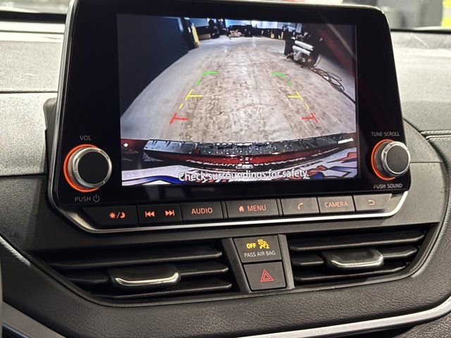 Used 2022 Nissan Altima 2.5 SV w/ SV Premium Package image 27