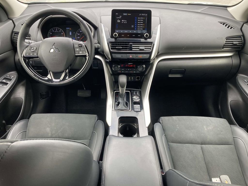 Used 2025 Mitsubishi Eclipse Cross SE image 16