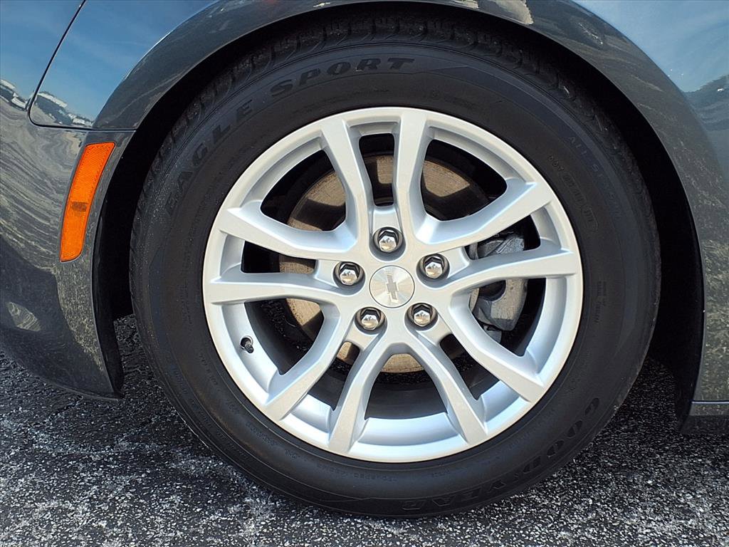 Used 2019 Chevrolet Camaro LS image 28