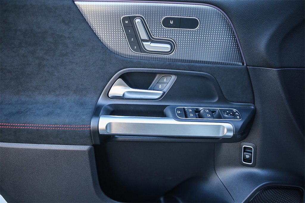 Used 2023 Mercedes-Benz EQB 350 4MATIC SUV image 24