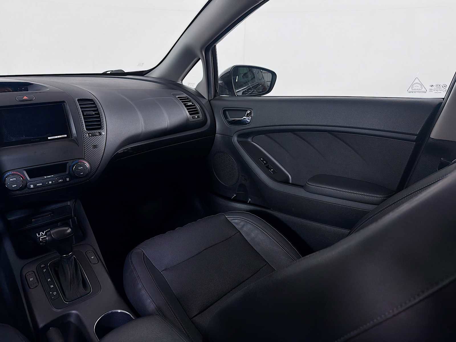 Used 2015 Kia Forte EX w/ Premium Package FWD image 21