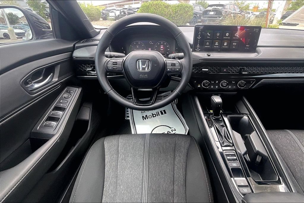 Used 2025 Honda Accord Sport image 5