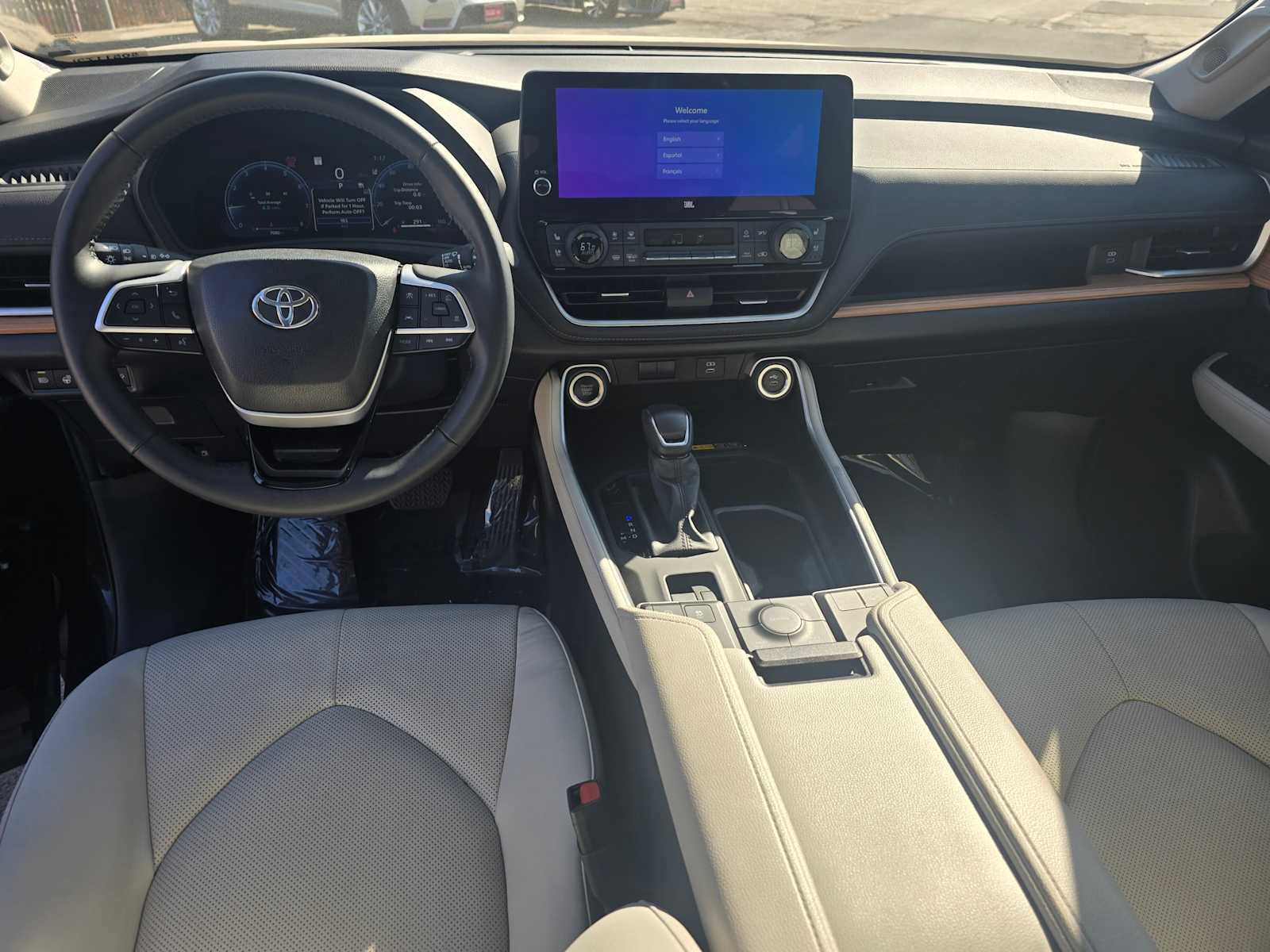 Used 2024 Toyota Grand Highlander Limited image 23