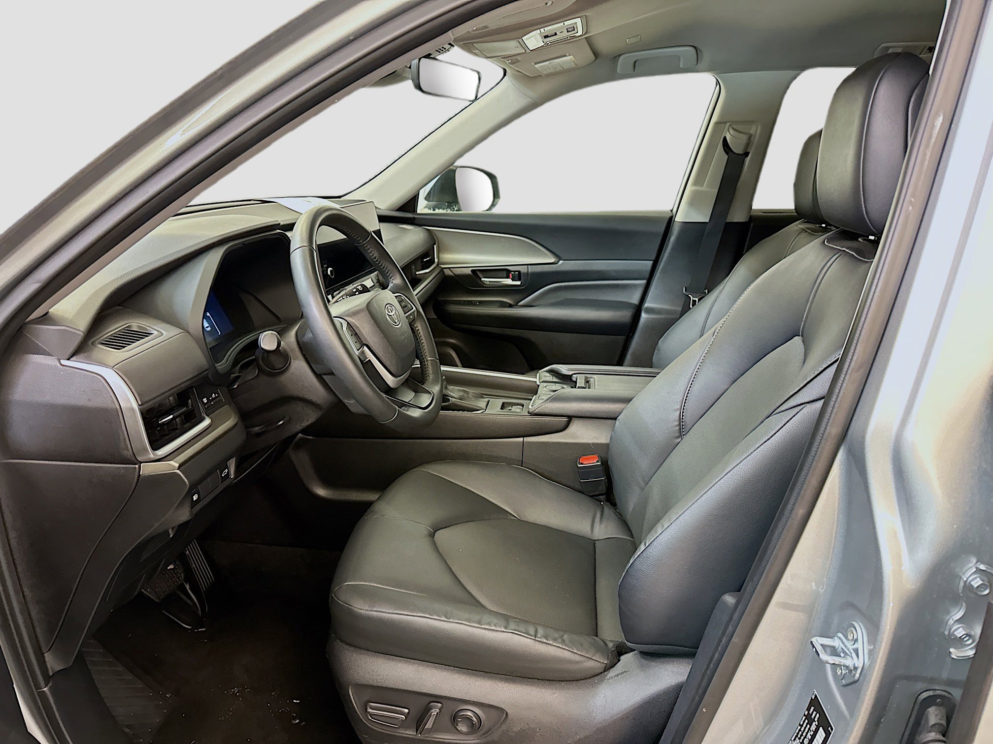 Used 2025 Toyota Grand Highlander AWD image 13