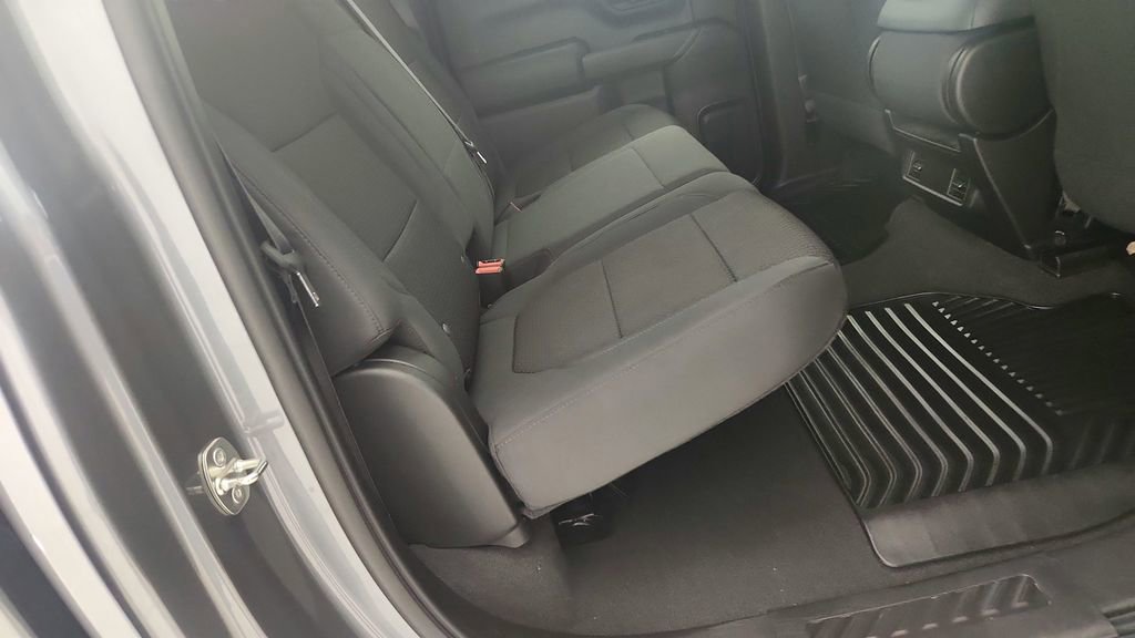 Used 2021 Chevrolet Silverado 1500 Custom image 30