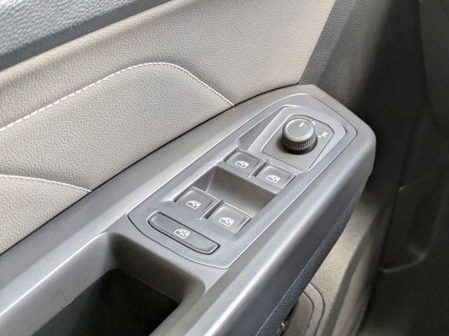 Used 2022 Volkswagen Atlas Cross Sport SEL R-Line image 27