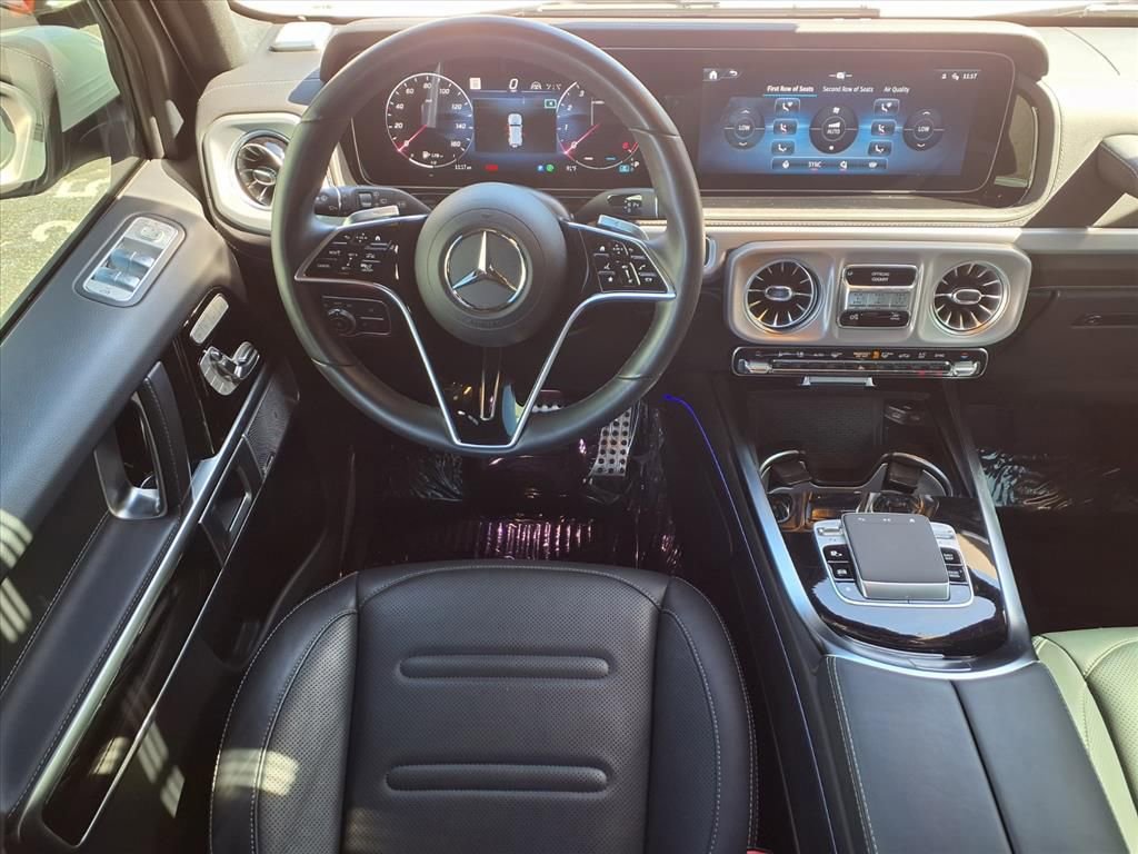 Used 2025 Mercedes-Benz G 550 image 16