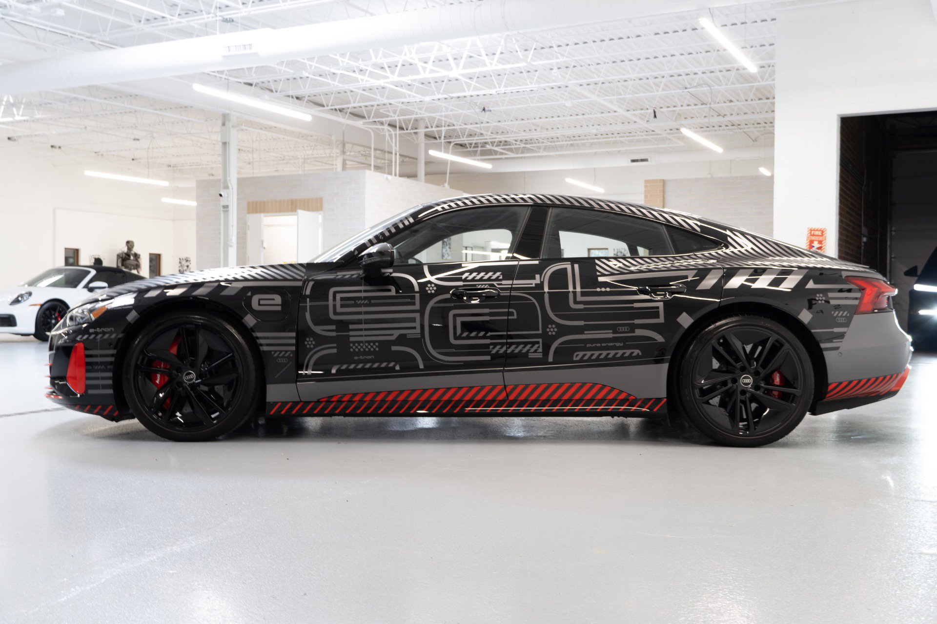 Used 2023 Audi RS e-tron GT image 7