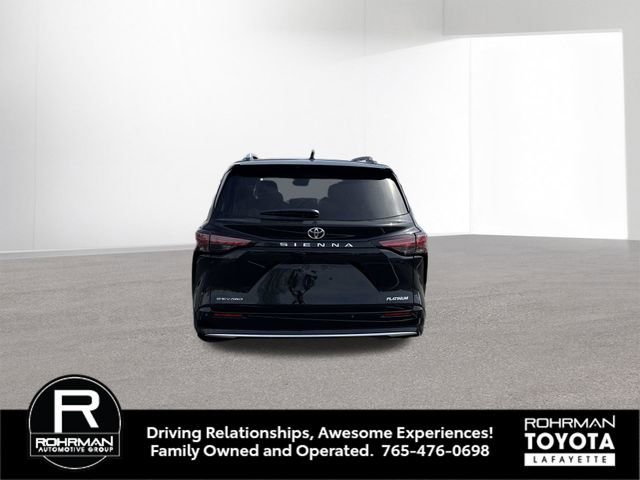 New 2026 Toyota Sienna Platinum image 5