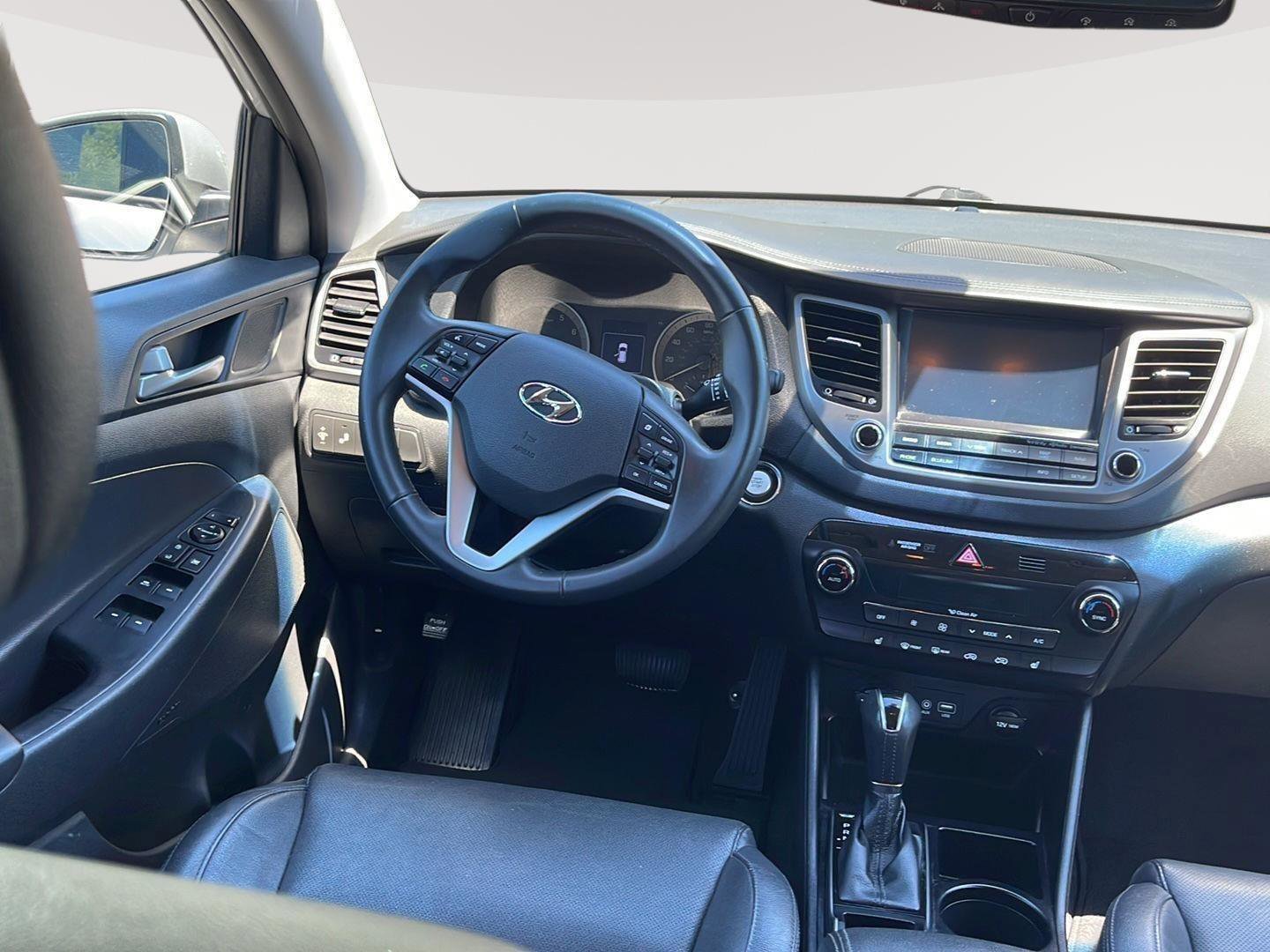 Used 2017 Hyundai Tucson SE Plus AWD/4WD image 15