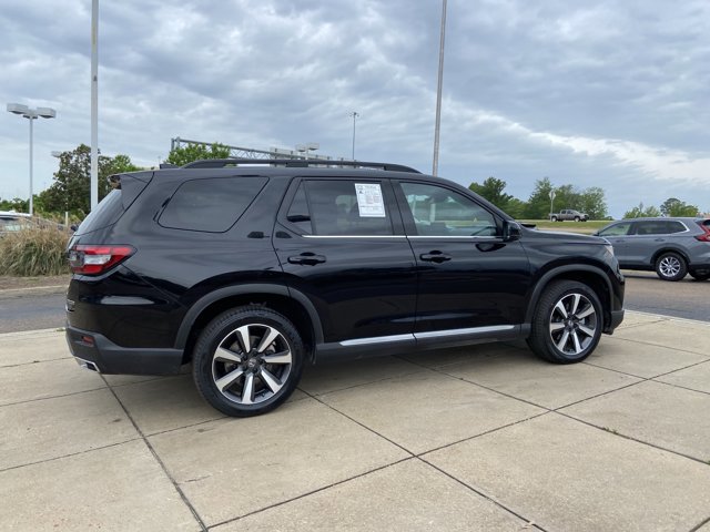 Used 2023 Honda Pilot Touring image 12