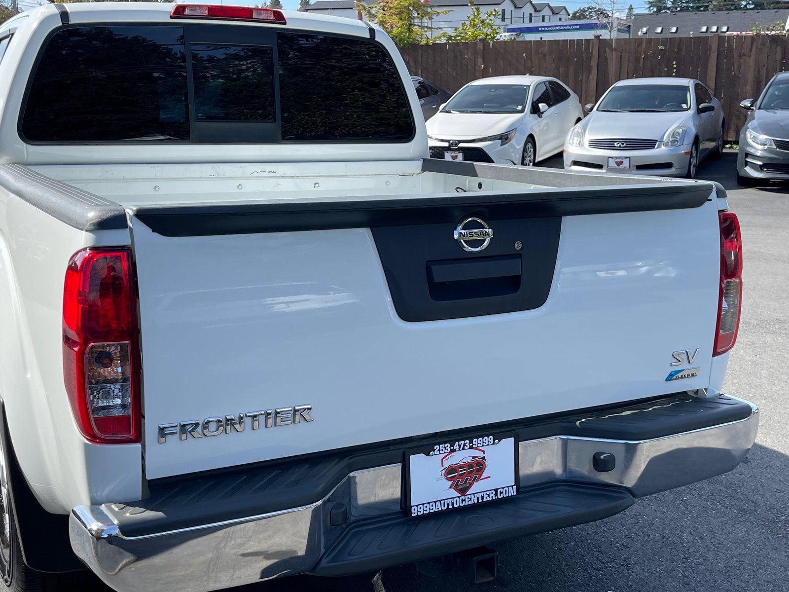 Used 2019 Nissan Frontier SV image 6