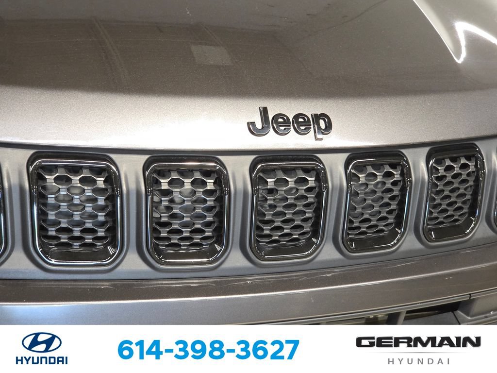 Used 2023 Jeep Compass Latitude w/ Convenience Group AWD/4WD image 14