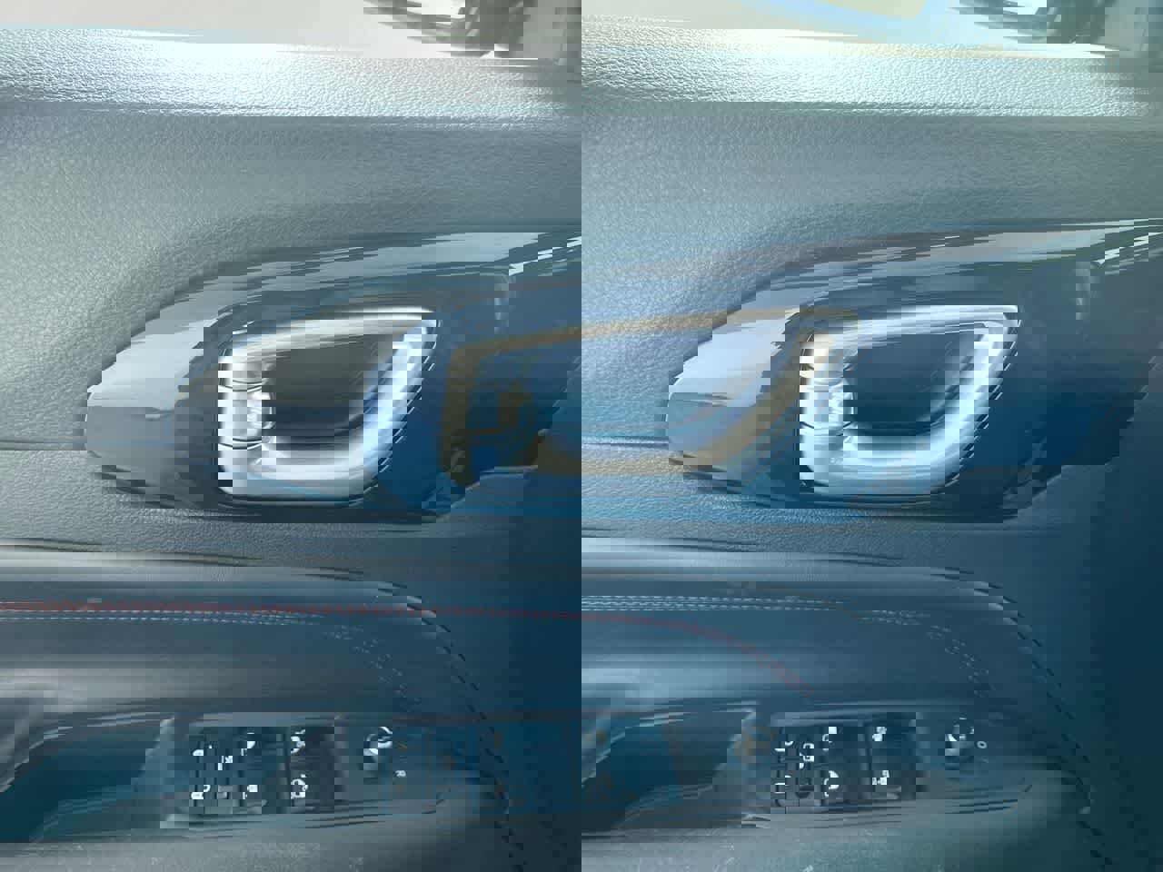 Used 2023 Jeep Compass Trailhawk image 13