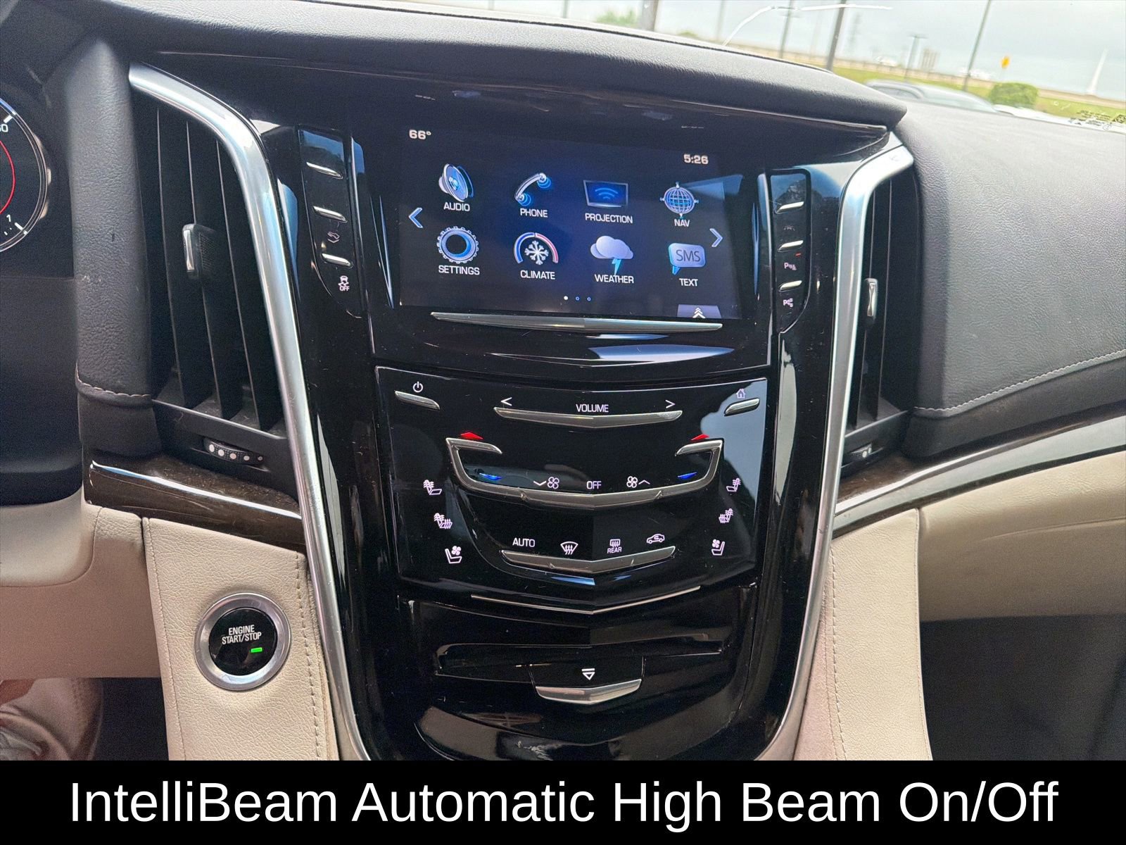 Used 2020 Cadillac Escalade Luxury AWD/4WD image 12