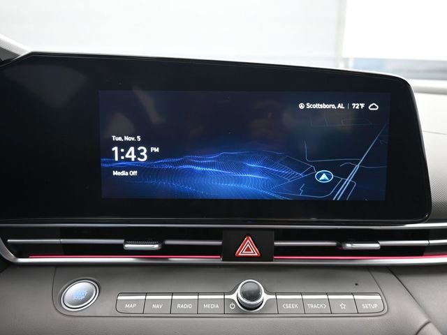 Used 2024 Hyundai Elantra SEL image 16