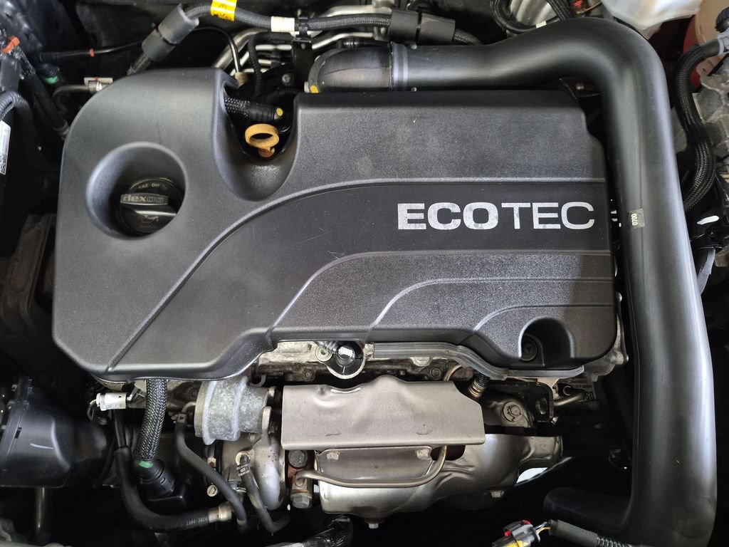 Used 2020 Chevrolet Equinox LS FWD image 18