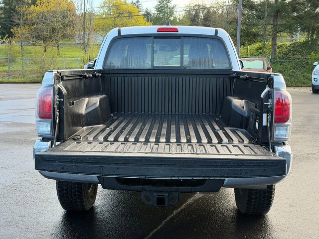 Used 2022 Toyota Tacoma TRD Off-Road w/ TRD Premium Off Road Package image 28