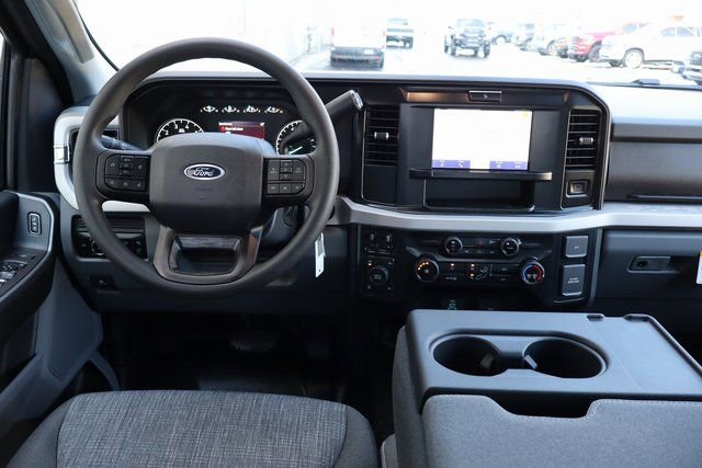 New 2026 Ford F250 XLT w/ FX4 Off-Road Package AWD/4WD image 5