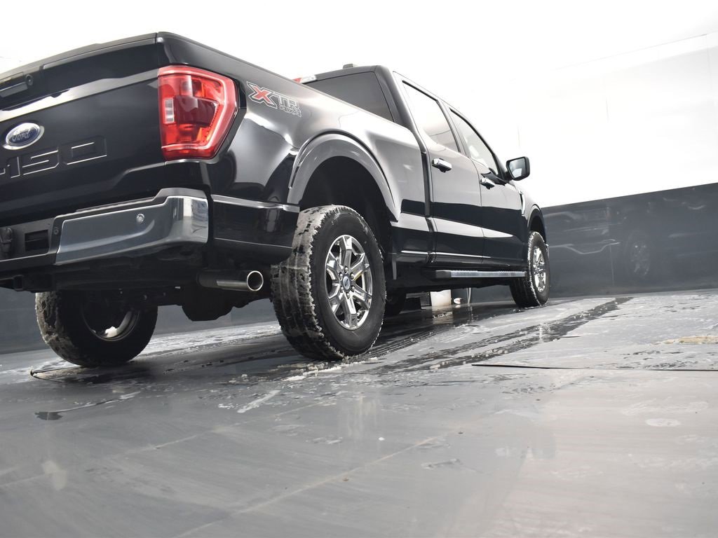 Used 2023 Ford F150 XLT w/ XTR Package image 28