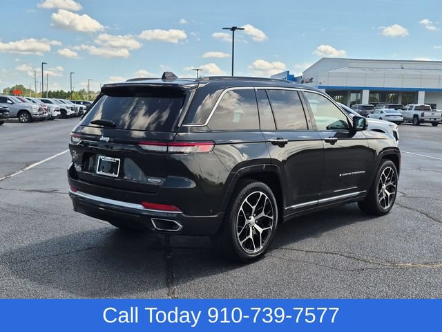 Used 2024 Jeep Grand Cherokee Summit AWD/4WD image 3