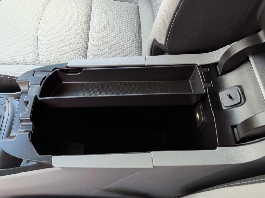 Used 2024 GMC Terrain SLE image 31