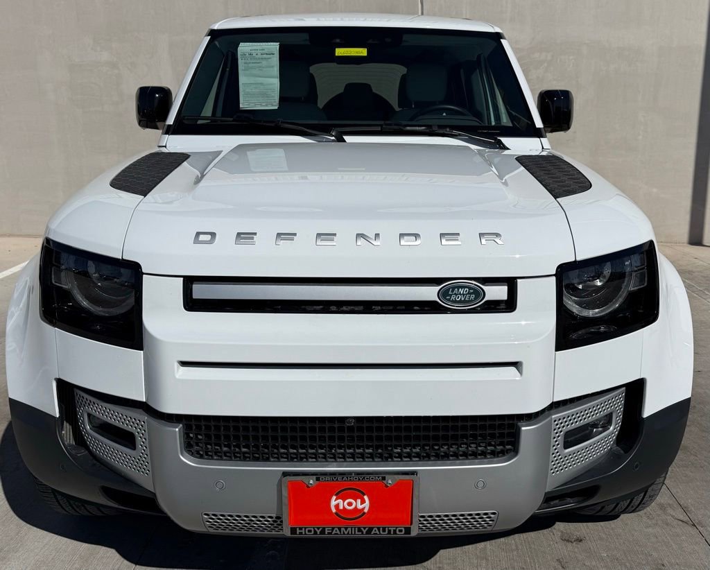 Used 2025 Land Rover Defender 110 S image 2