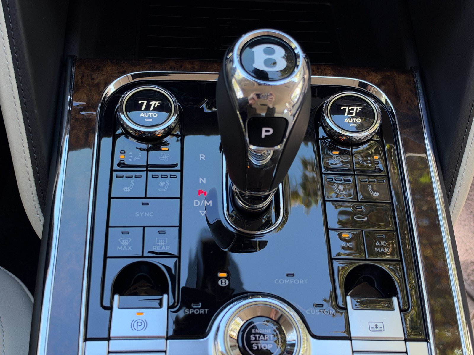 Certified 2023 Bentley Flying Spur V8 AWD/4WD image 27