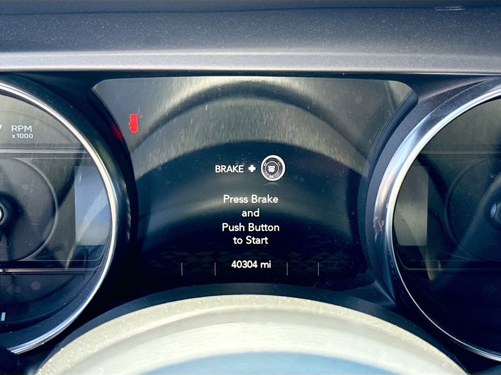 Used 2023 Jeep Wrangler Unlimited w/ Cold Weather Group image 13