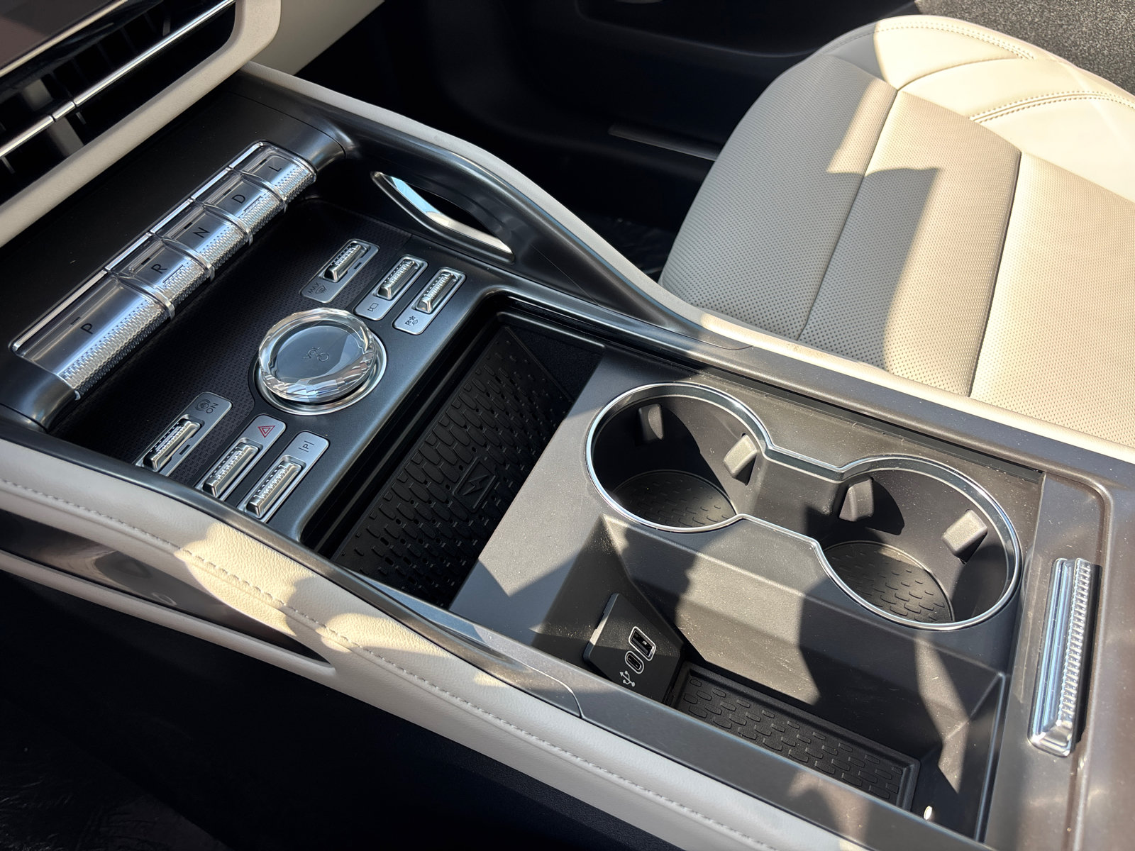 New 2026 Lincoln Nautilus Premier AWD/4WD image 24