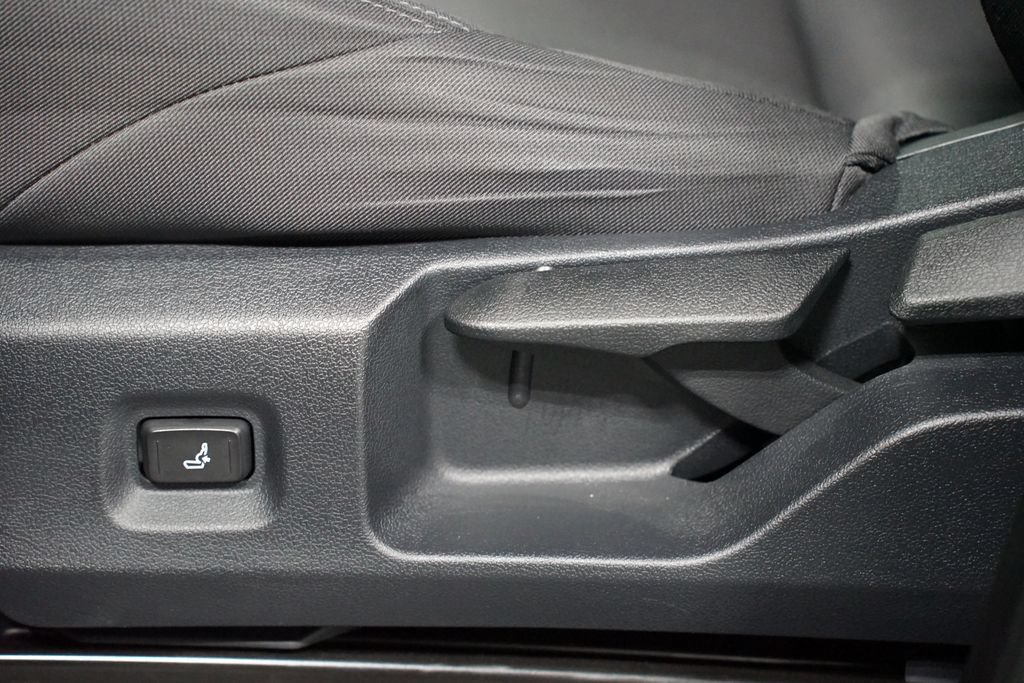Certified 2025 Toyota Tacoma SR RWD image 31