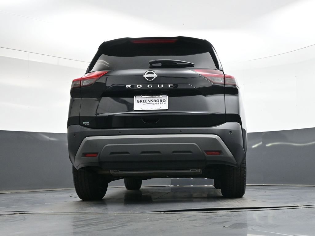 Used 2023 Nissan Rogue S image 39