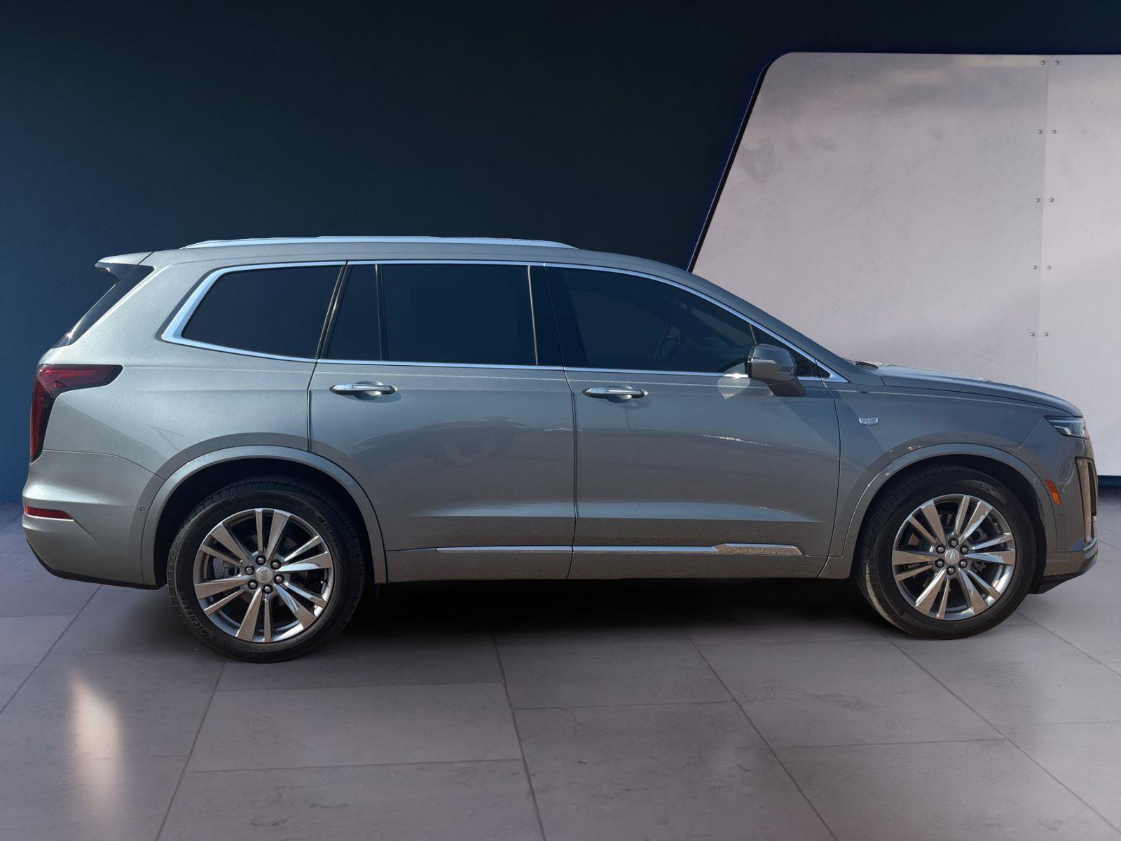 Certified 2023 Cadillac XT6 Premium Luxury w/ Platinum Package image 6