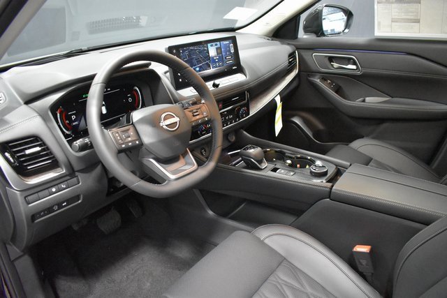 New 2026 Nissan Rogue Platinum image 4