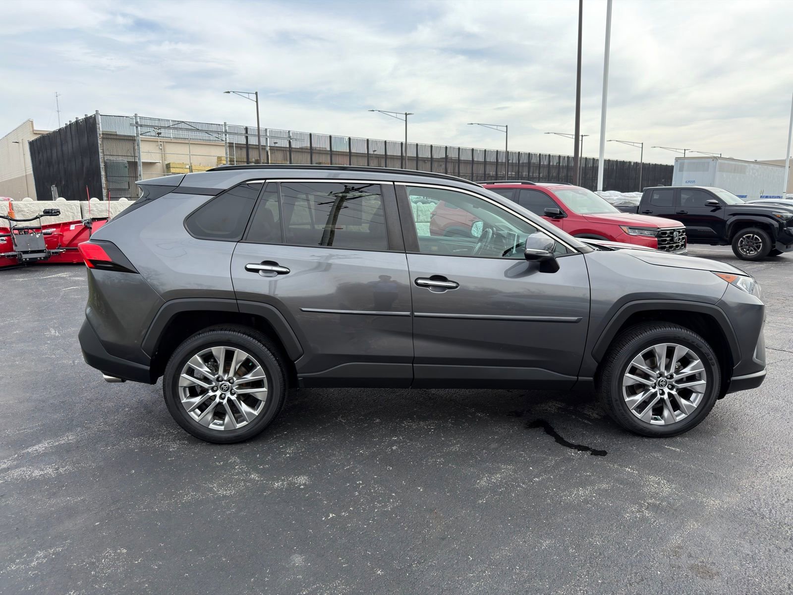 Used 2021 Toyota RAV4 Limited w/ Limited Grade Weather Package image 9