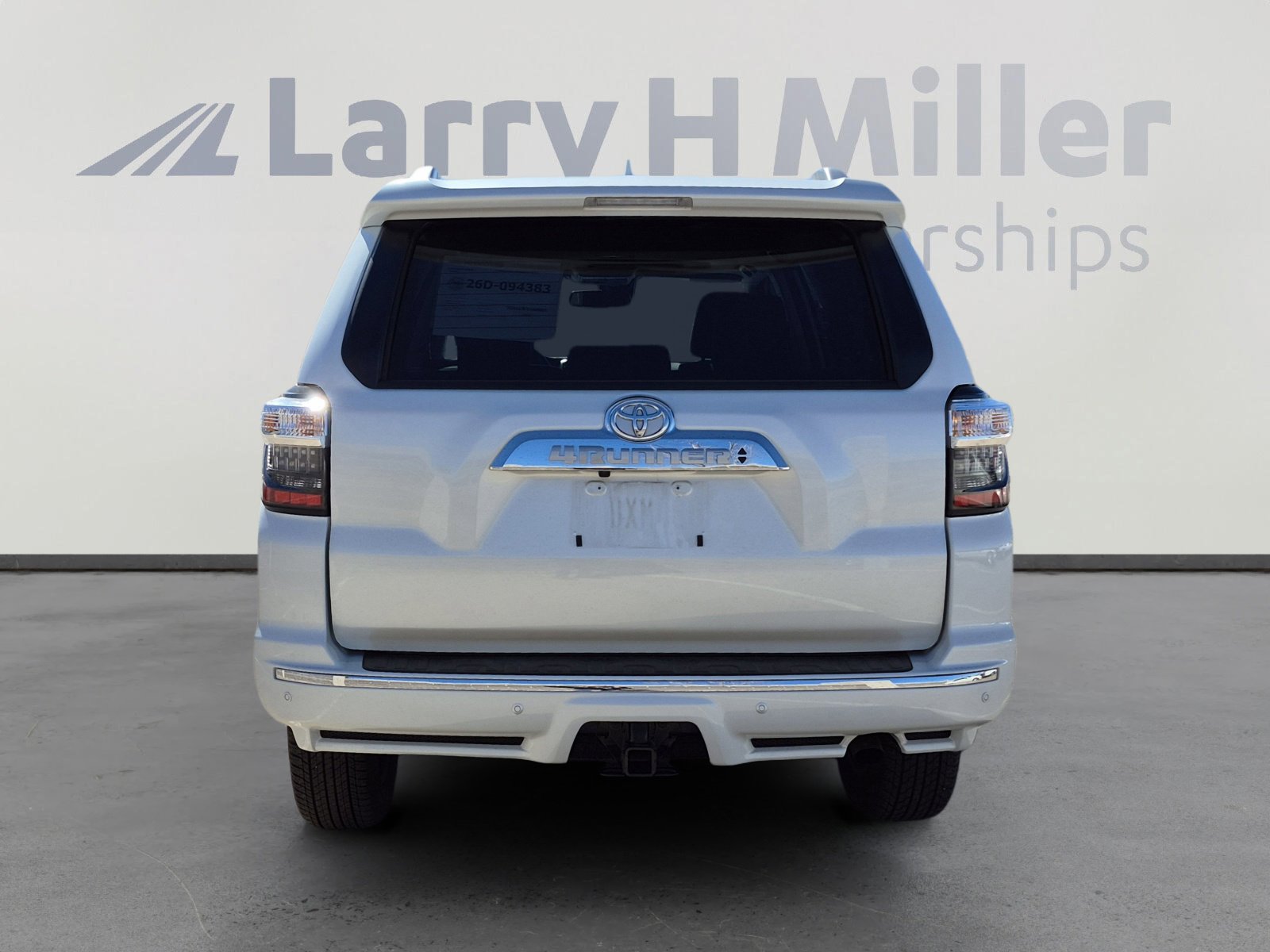 Used 2024 Toyota 4Runner Limited image 4