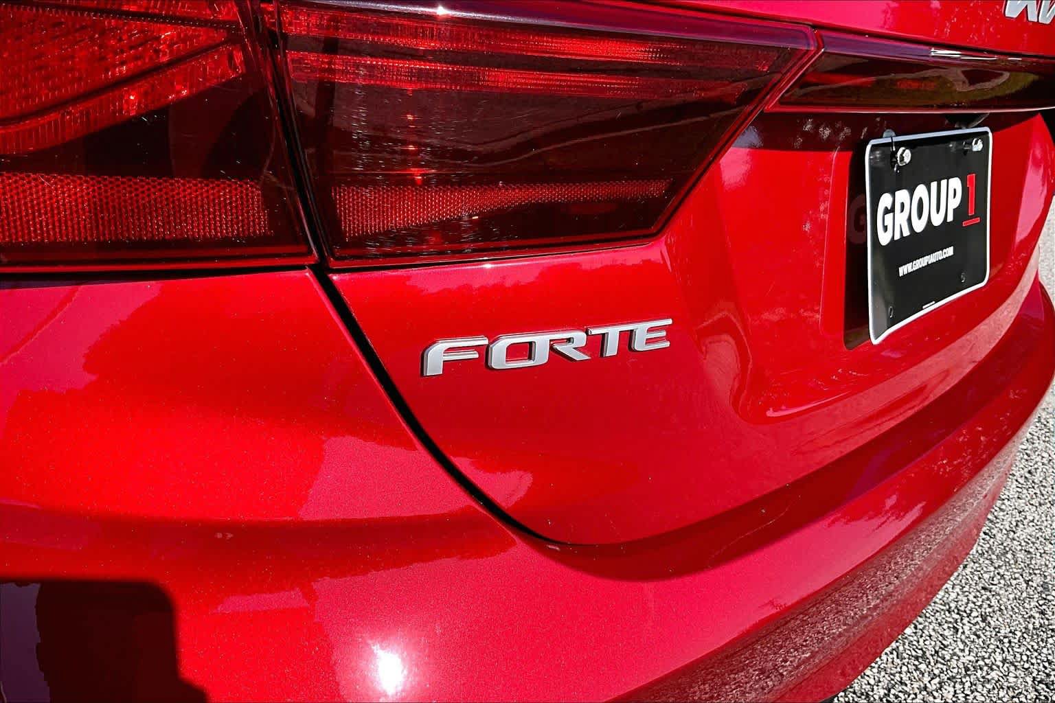 Used 2024 Kia Forte LXS w/ LXS Technology Package FWD image 10
