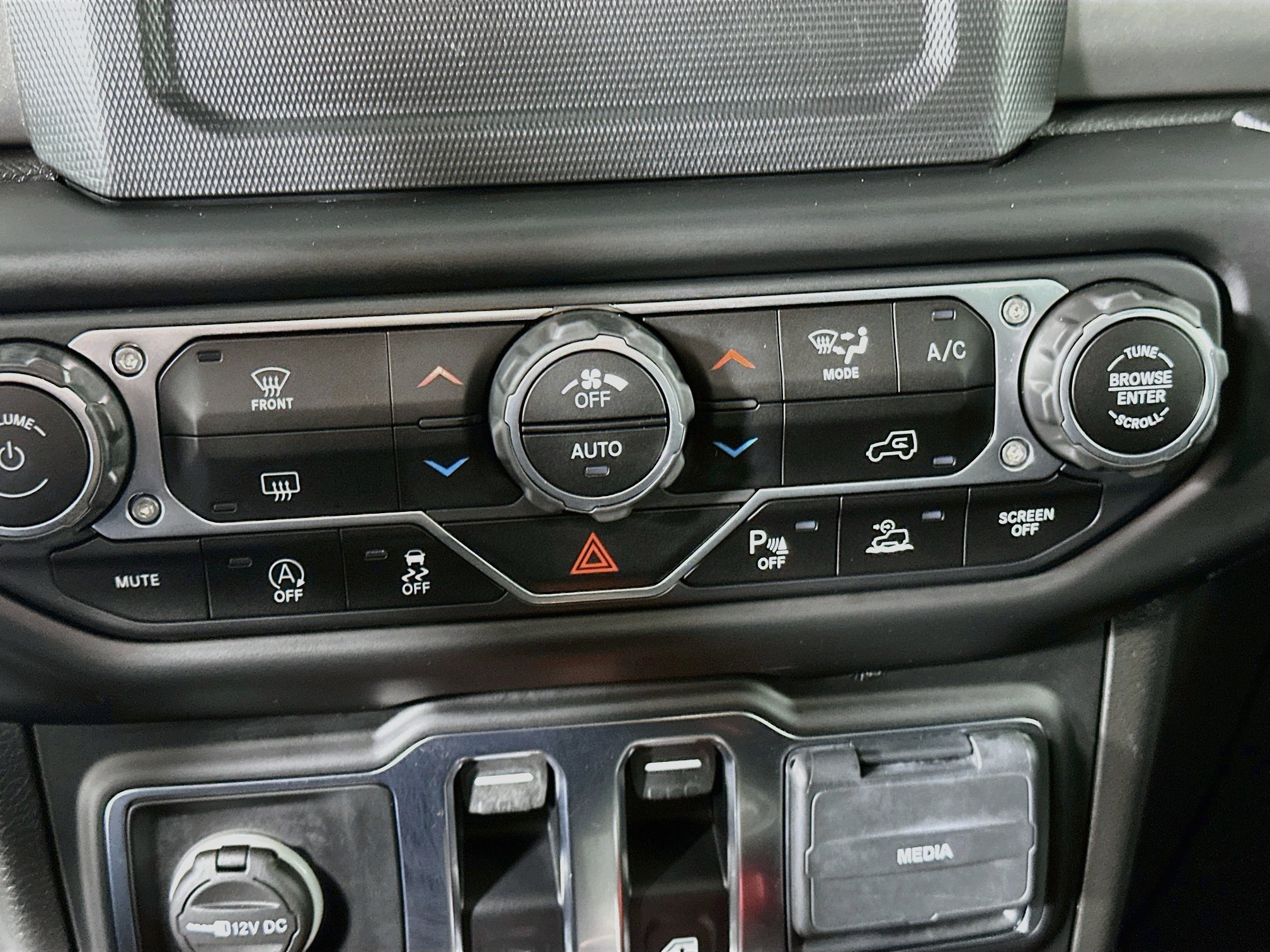 Used 2021 Jeep Wrangler Sport AWD/4WD image 22