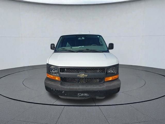 Used 2017 Chevrolet Express 2500 image 7