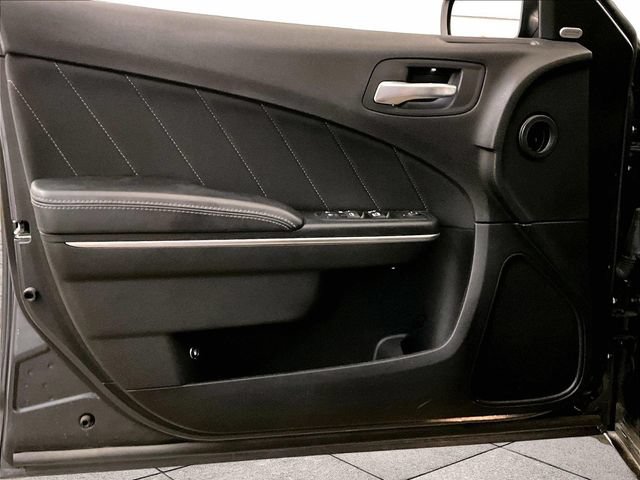 Used 2016 Dodge Charger R/T RWD image 22